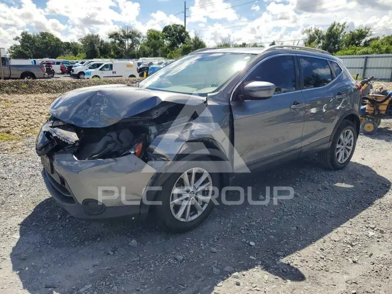2019 Nissan ROGUE photo