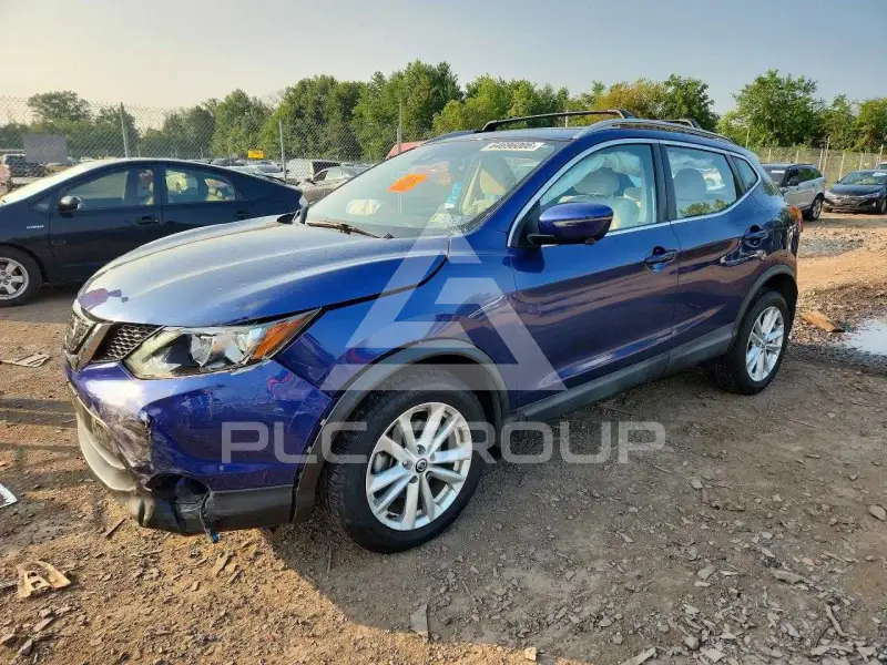 2019 Nissan ROGUE photo