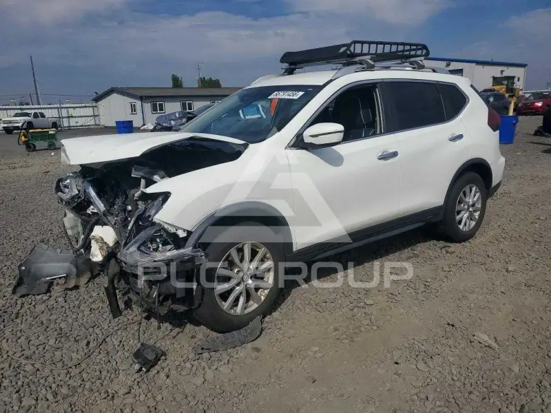 2019 Nissan ROGUE photo