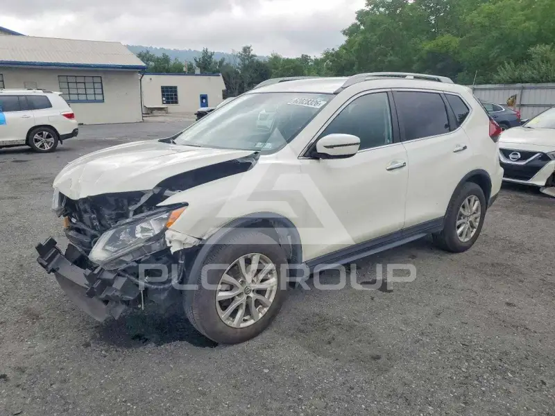 2019 Nissan ROGUE photo