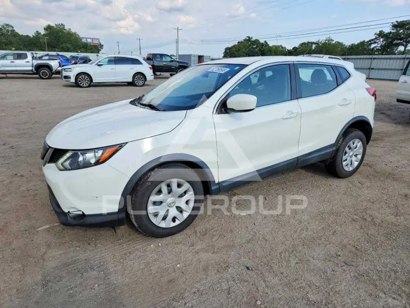 2019 Nissan ROGUE photo