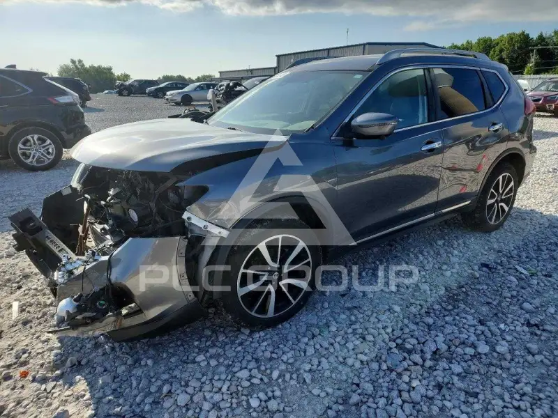 2019 Nissan ROGUE photo