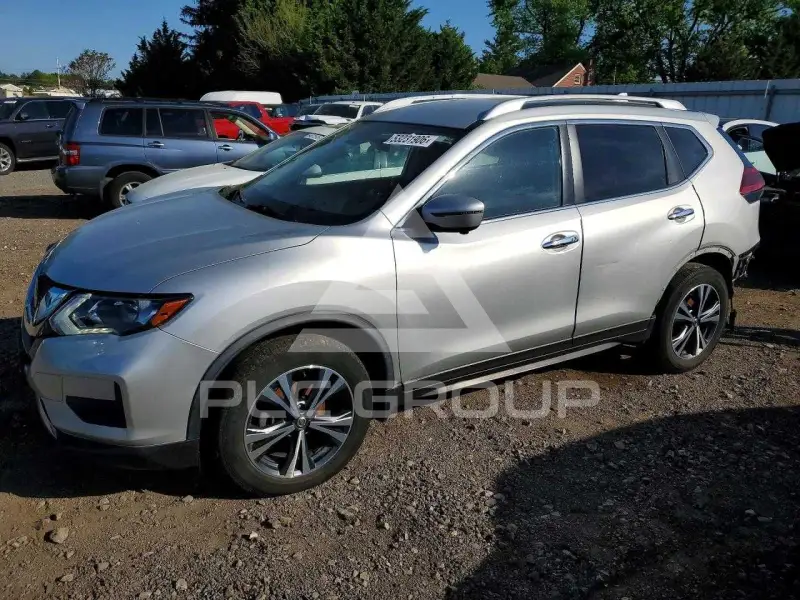 2019 Nissan ROGUE photo