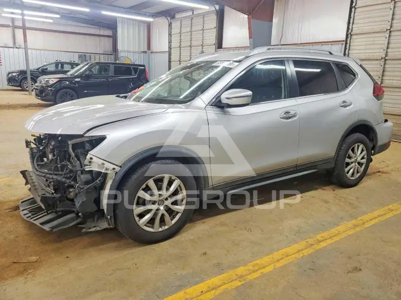 2019 Nissan ROGUE photo