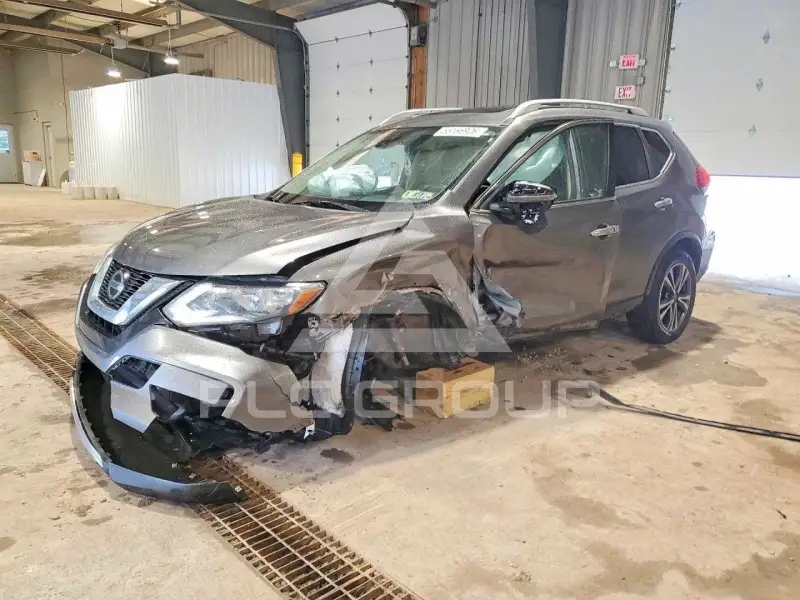2019 Nissan ROGUE photo