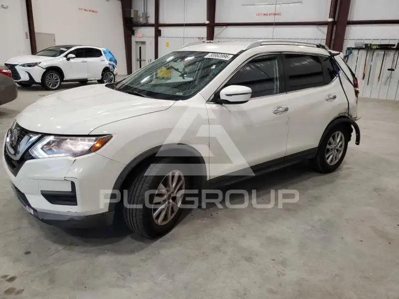 2019 Nissan ROGUE photo