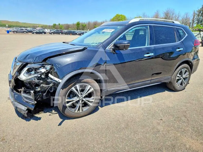 2019 Nissan ROGUE photo