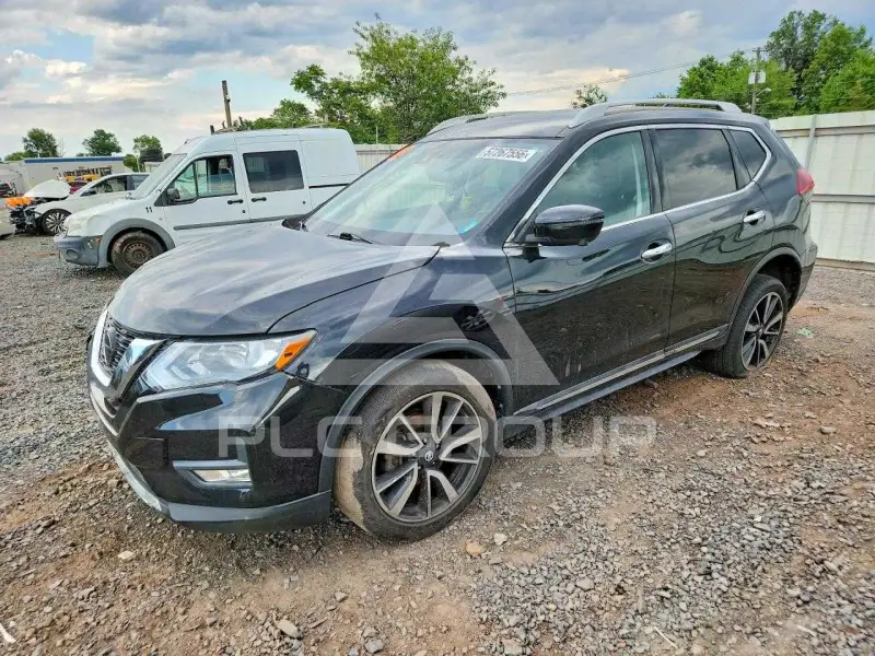 2019 Nissan ROGUE photo
