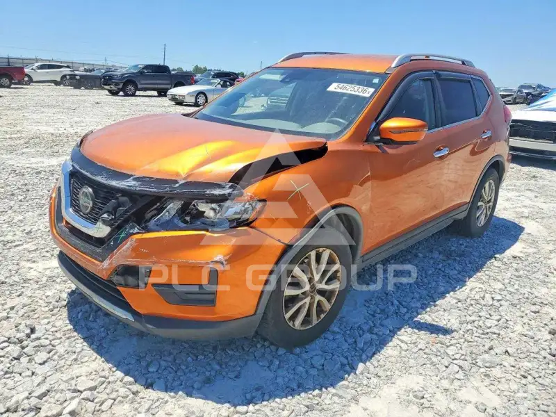 2019 Nissan ROGUE photo