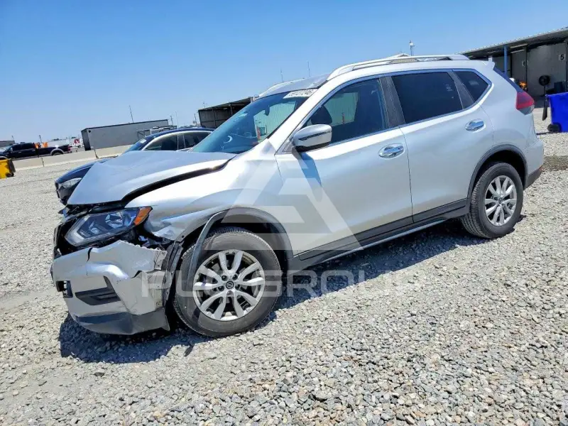 2019 Nissan ROGUE photo