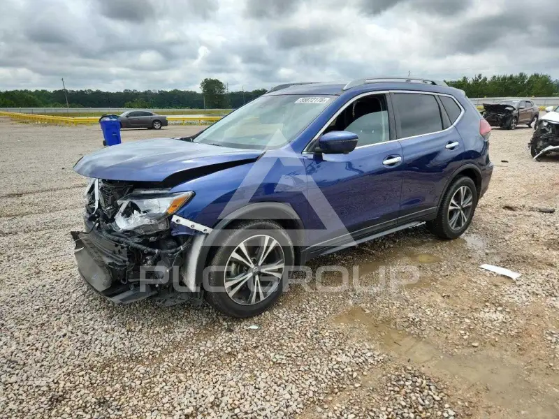 2019 Nissan ROGUE photo