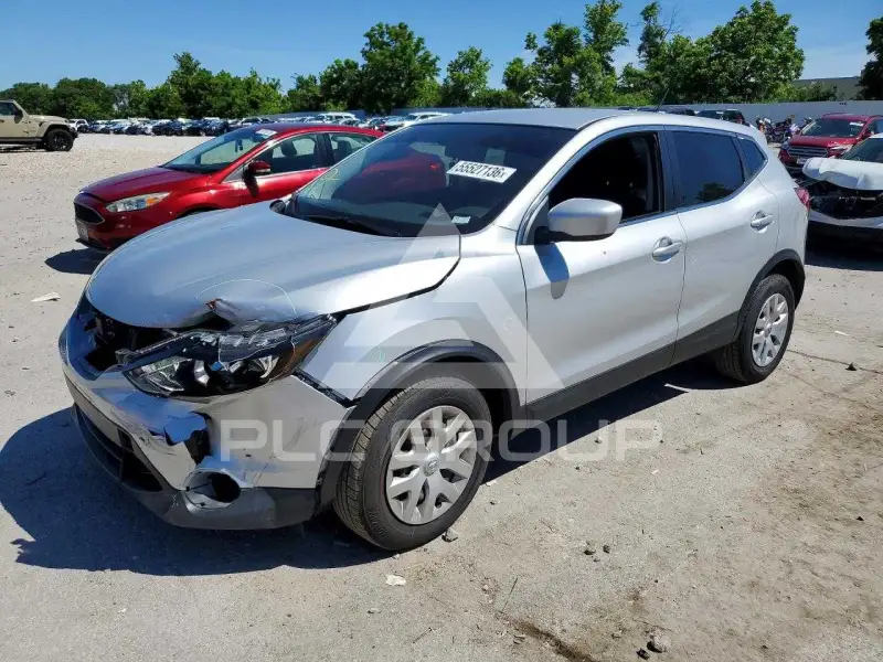 2019 Nissan ROGUE photo