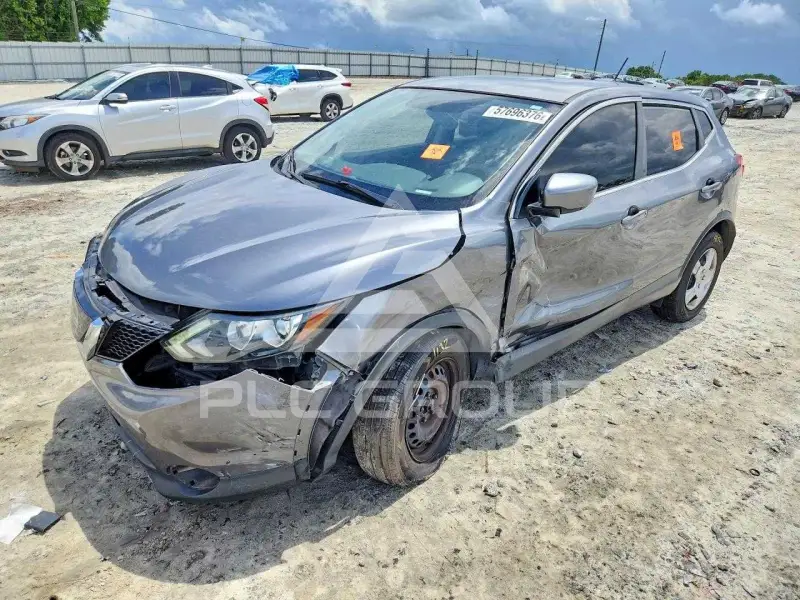 2019 Nissan ROGUE photo