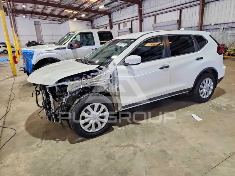 2019 Nissan ROGUE photo