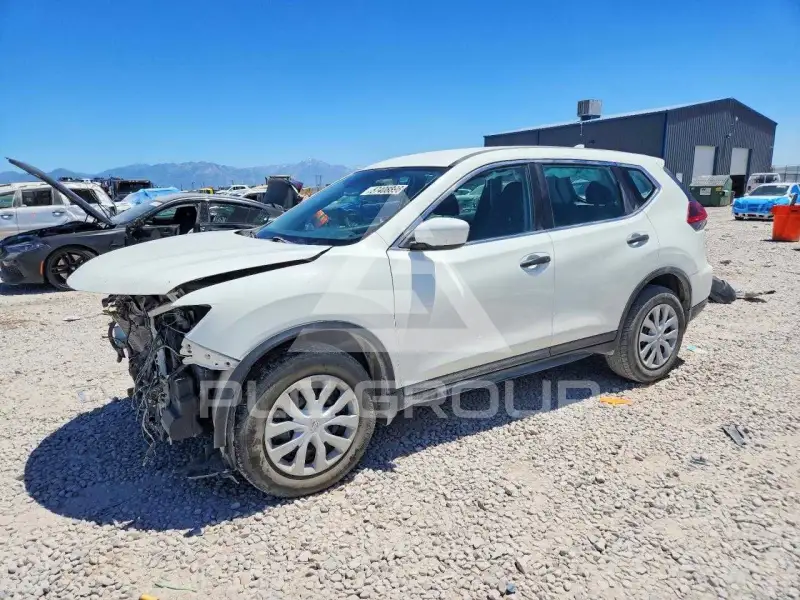 2019 Nissan ROGUE photo