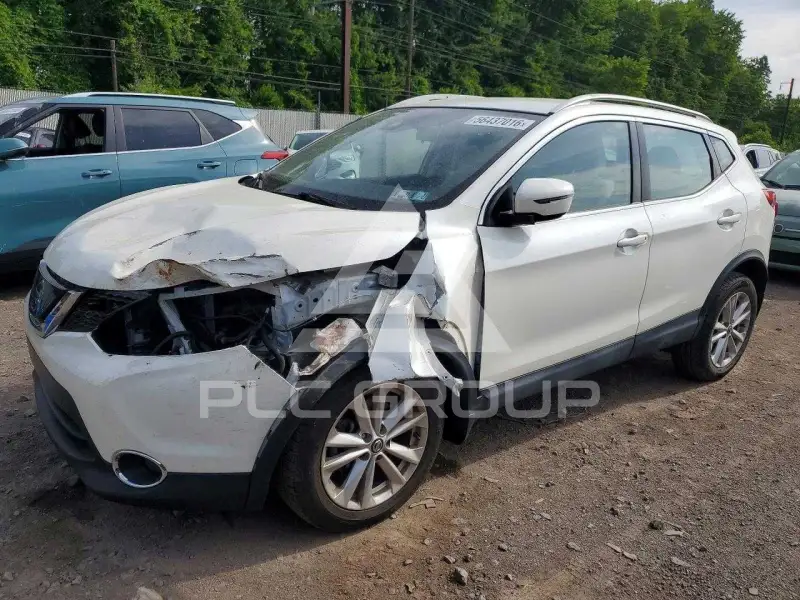 2019 Nissan ROGUE photo