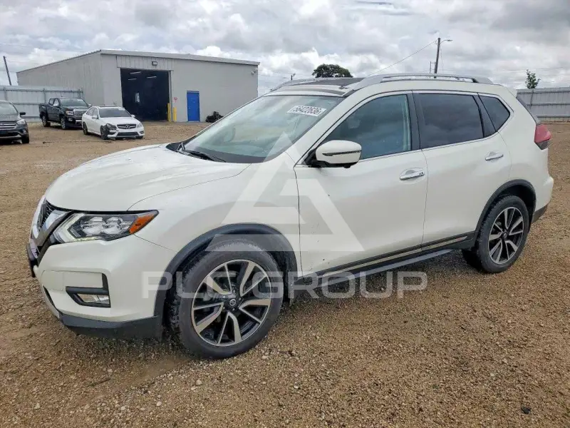 2019 Nissan ROGUE photo