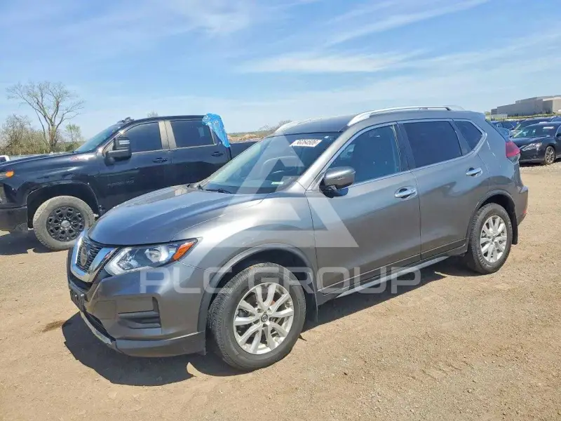 2019 Nissan ROGUE photo