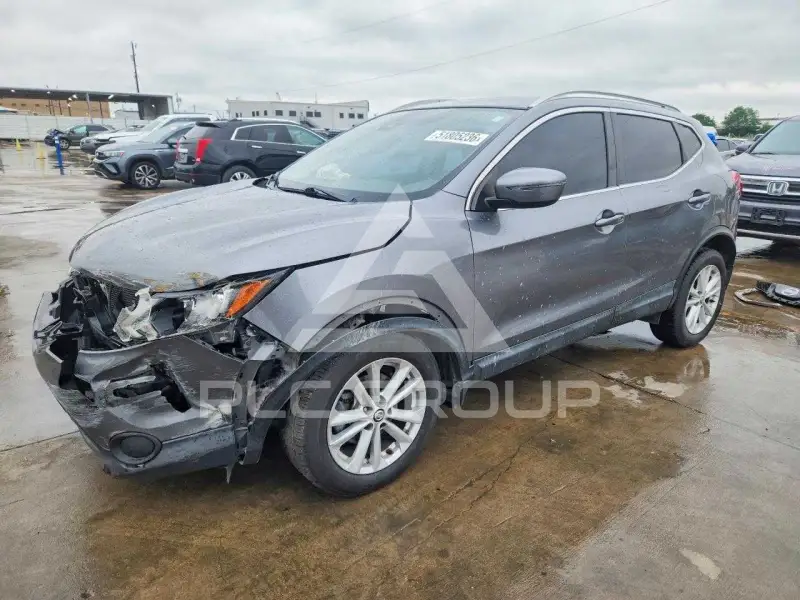 2019 Nissan ROGUE photo