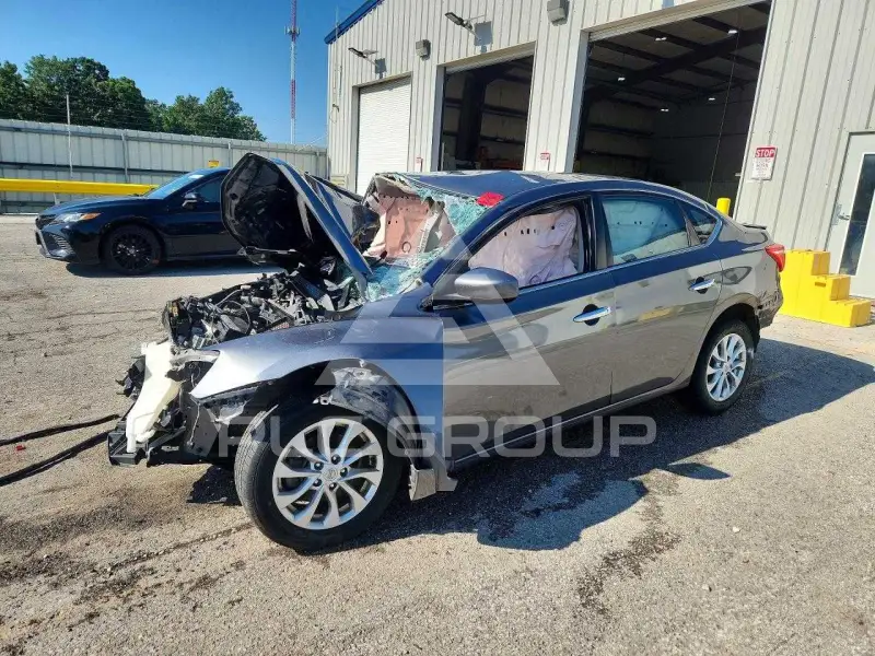 2019 Nissan SENTRA фото