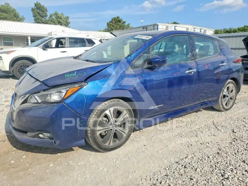 2019 Nissan LEAF photo