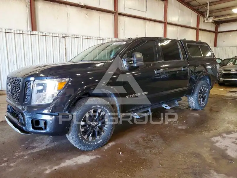 2019 Nissan TITAN фото