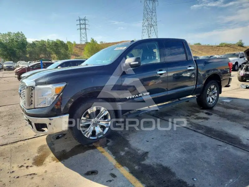 2019 Nissan TITAN фото