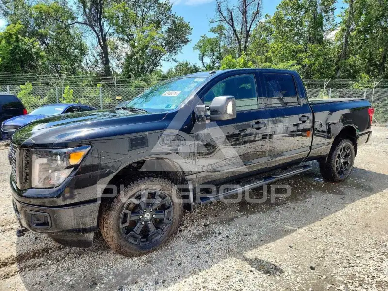 2019 Nissan TITAN фото