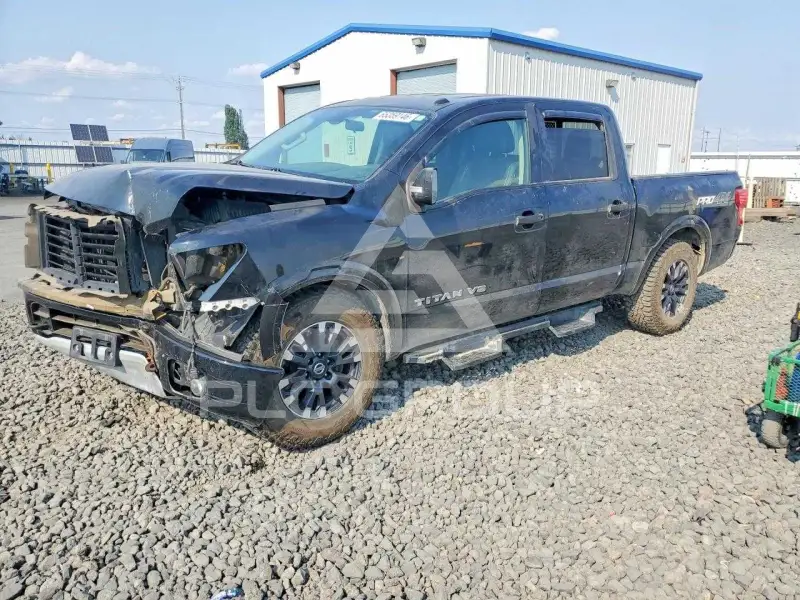 2019 Nissan TITAN photo