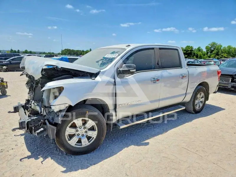 2019 Nissan TITAN фото