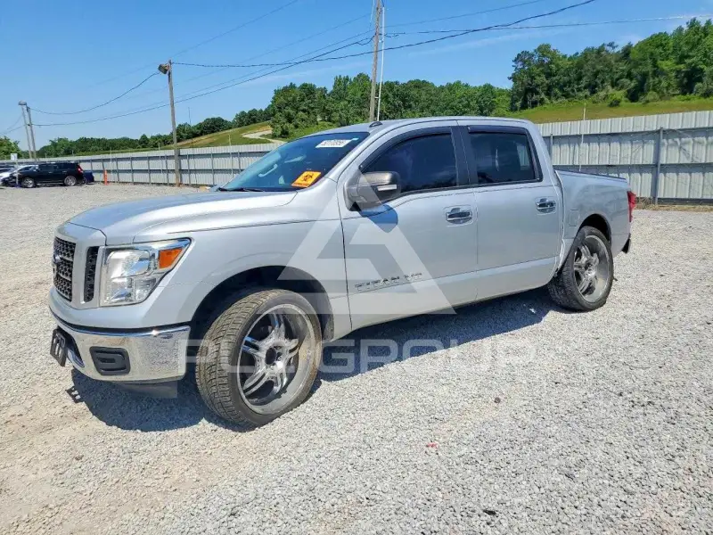 2019 Nissan TITAN фото