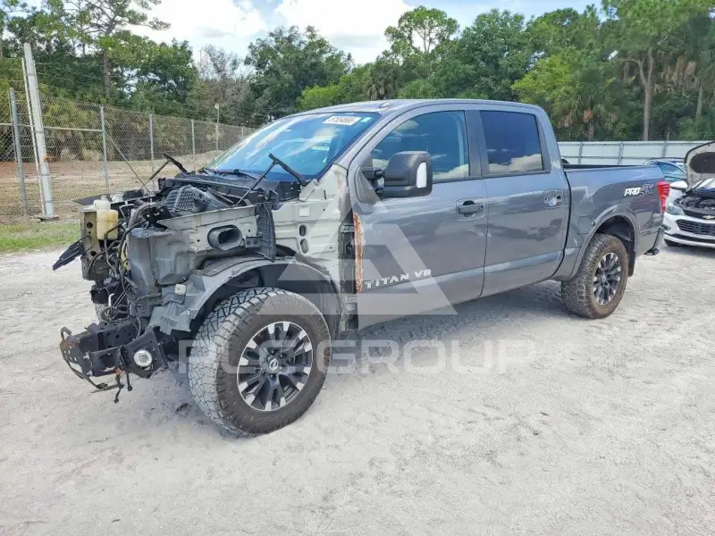 2019 Nissan TITAN фото