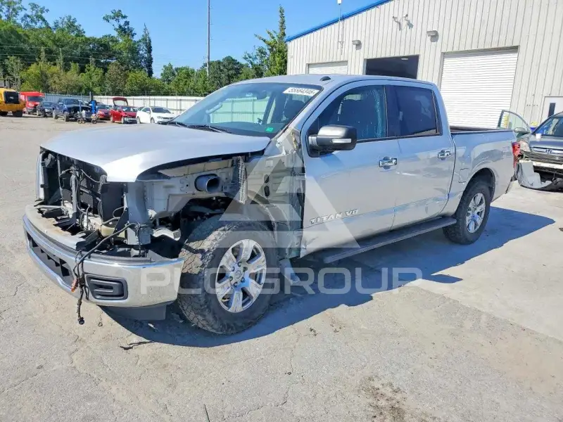 2019 Nissan TITAN фото