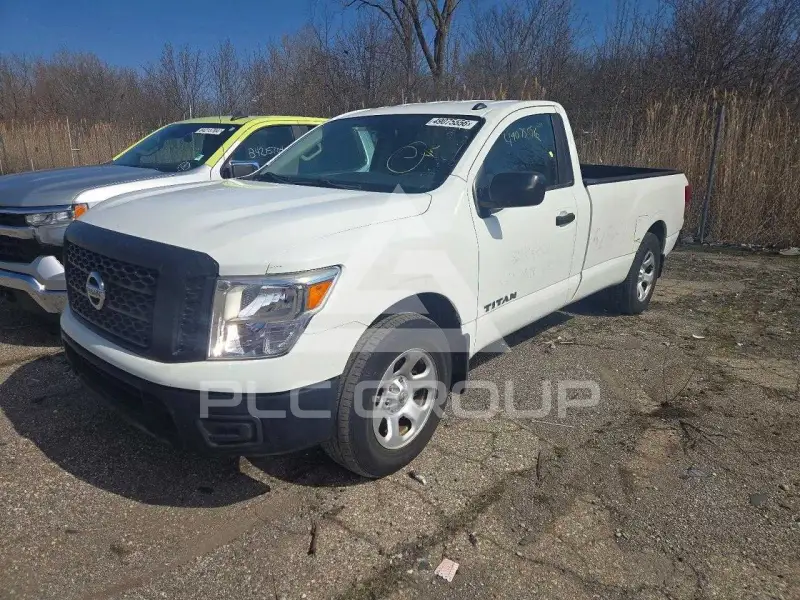 2019 Nissan TITAN фото