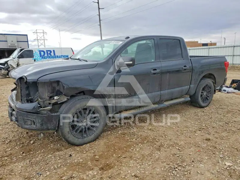 2019 Nissan TITAN фото