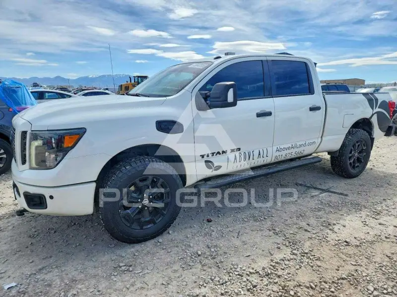 2019 Nissan TITAN фото