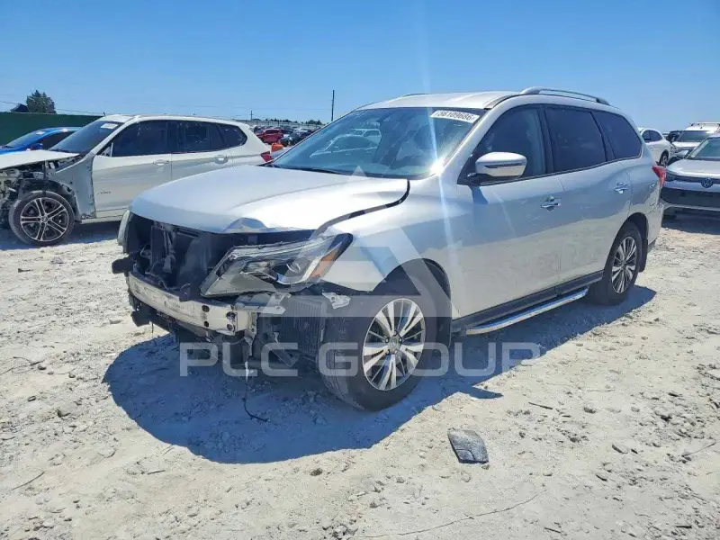 2019 Nissan PATHFINDER photo