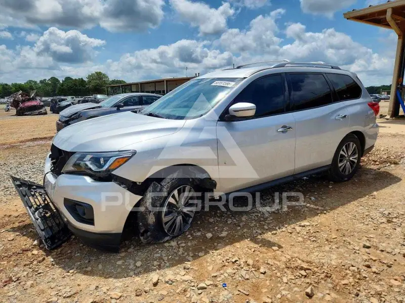2019 Nissan PATHFINDER photo
