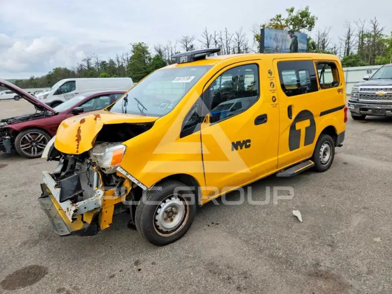 2019 Nissan NV 200 фото