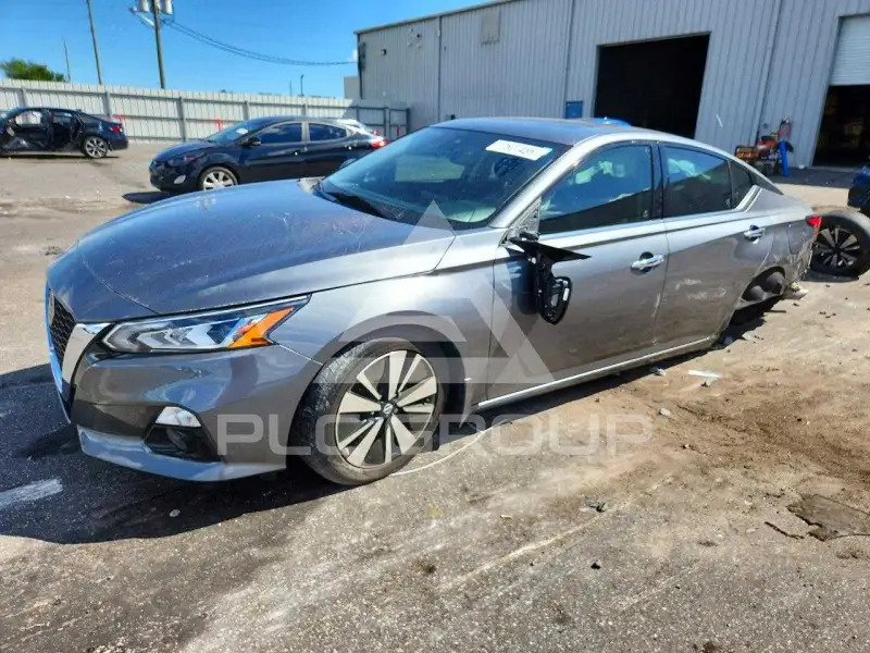 2019 Nissan ALTIMA photo