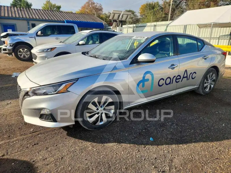 2019 Nissan ALTIMA photo