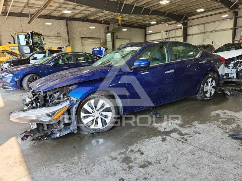 2019 Nissan ALTIMA фото