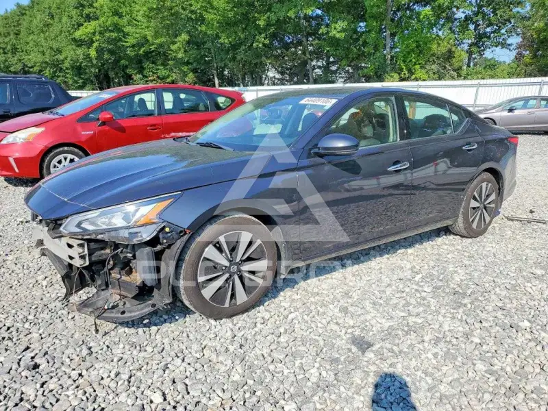2019 Nissan ALTIMA photo