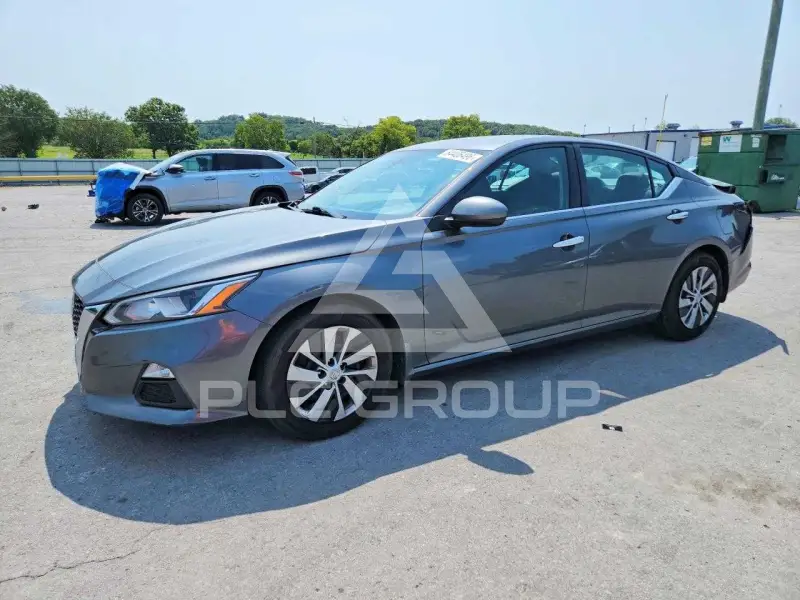 2019 Nissan ALTIMA photo