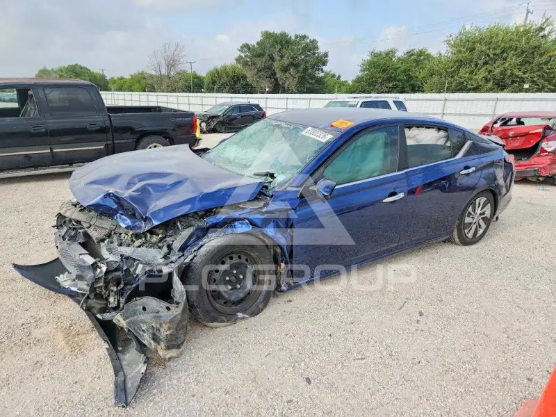 2019 Nissan ALTIMA фото