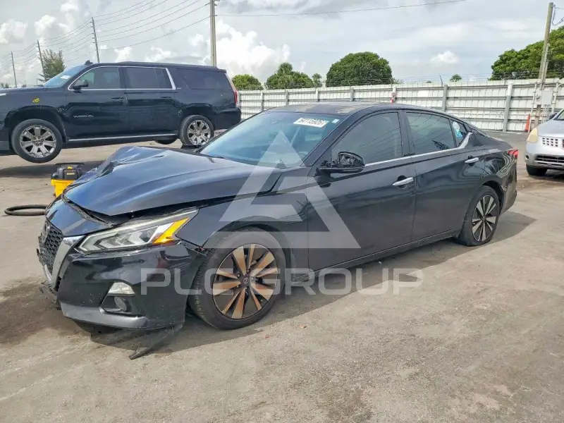 2019 Nissan ALTIMA photo