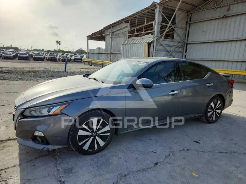 2019 Nissan ALTIMA photo