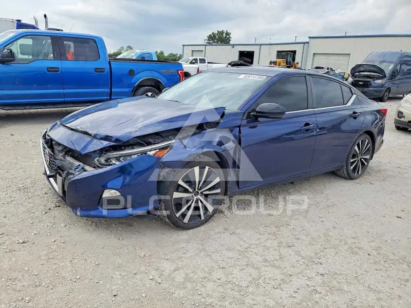 2019 Nissan ALTIMA photo