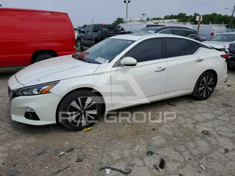 2019 Nissan ALTIMA photo