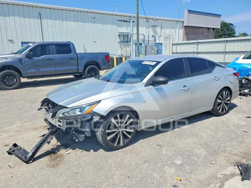 2019 Nissan ALTIMA фото